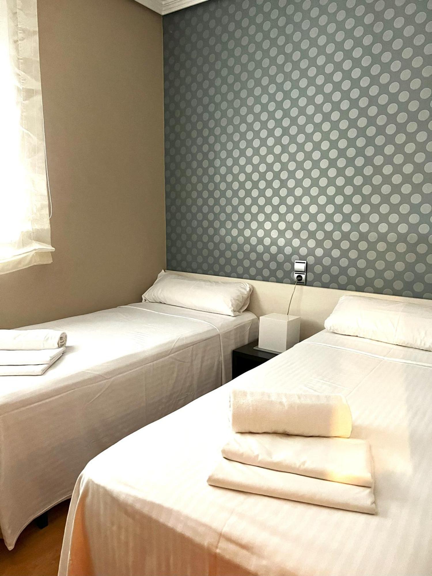 Apartamentos Las Palmas VII Family Only سالو المظهر الخارجي الصورة